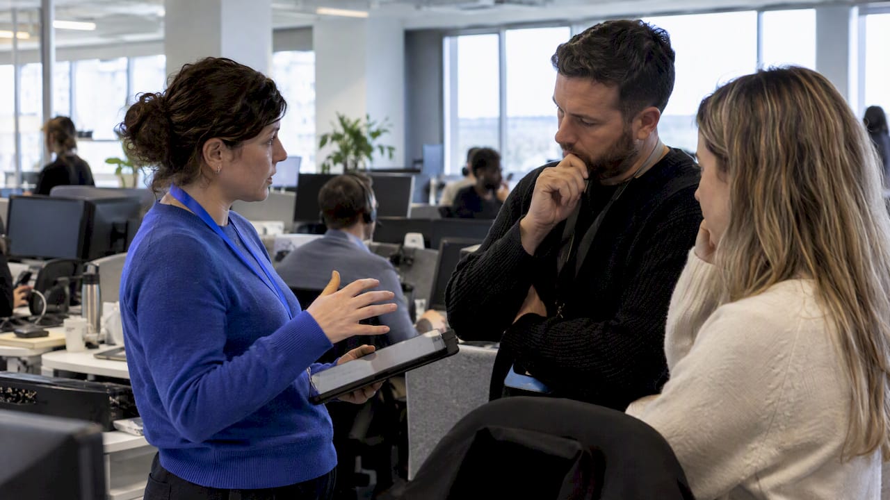 Service owners discuss a cross-channel data handoff